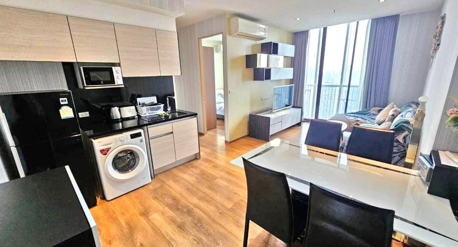 For rent 2 bedrooms condo in Khlong Toei, Bangkok