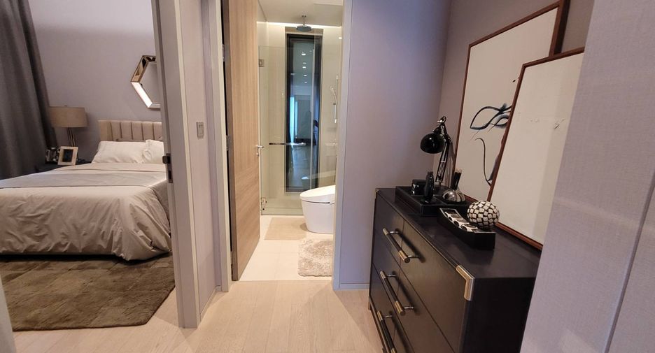 For rent 2 bedrooms condo in Watthana, Bangkok