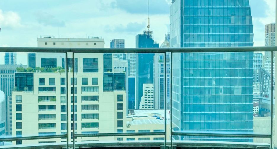 Wohnung zur Miete mit 3 Zimmer in Pathum Wan, Bangkok