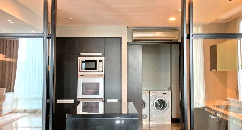 Wohnung zur Miete mit 3 Zimmer in Pathum Wan, Bangkok