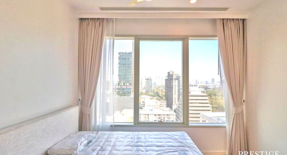 Condo en alquiler de 3 habitaciones en Pathum Wan, Bangkok