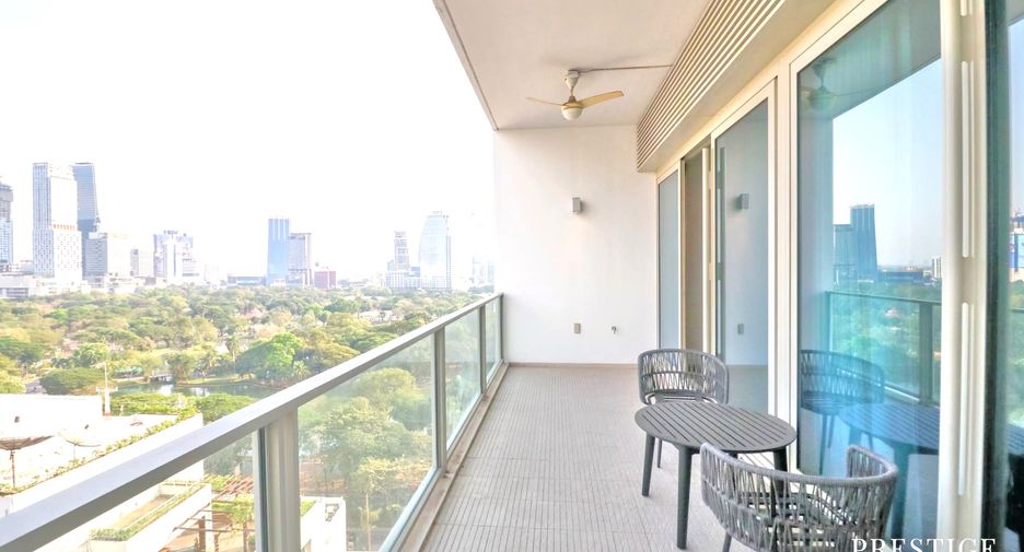 Condo en alquiler de 3 habitaciones en Pathum Wan, Bangkok