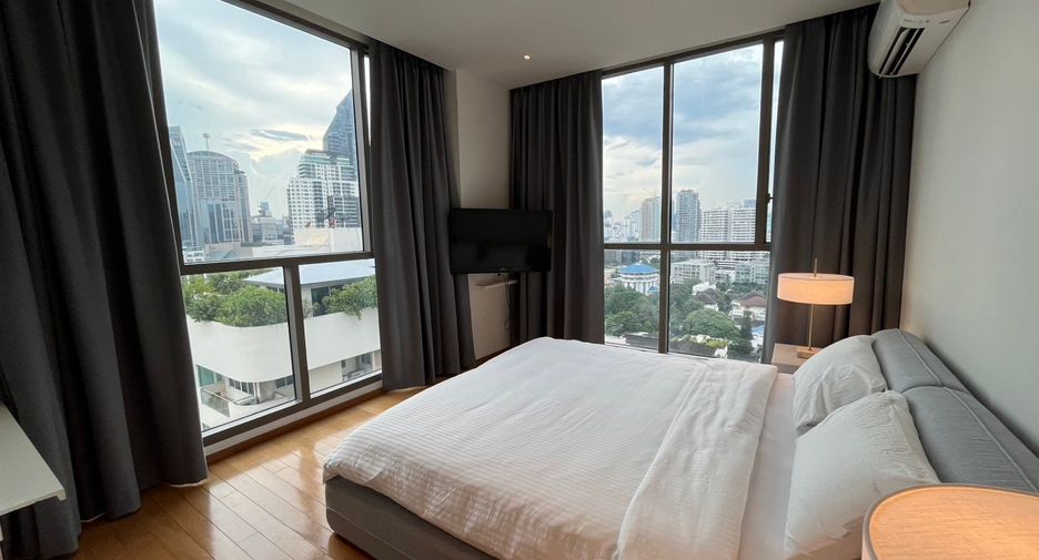 For rent 1 bed condo in Khlong Toei, Bangkok