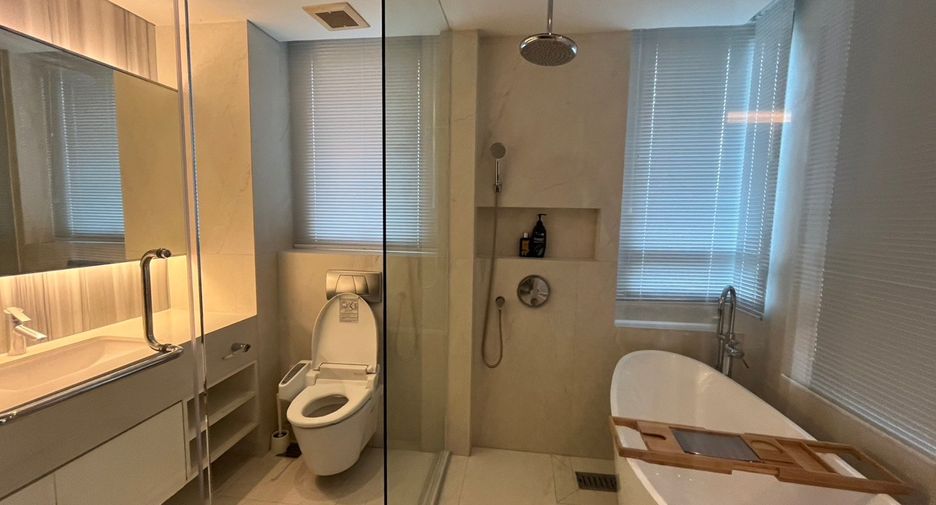 For rent 1 bed condo in Khlong Toei, Bangkok
