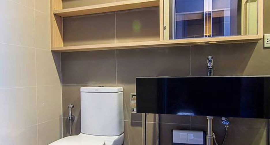 À louer et à vendre 2 chambres condo à Khlong Toei, Bangkok