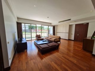 À louer 3 chambres condo à Pathum Wan, Bangkok