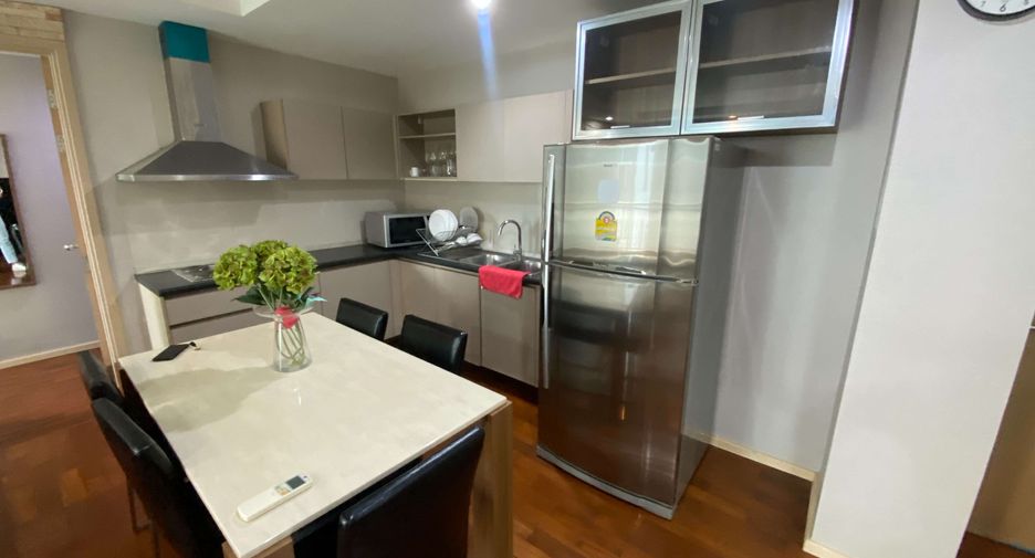 For rent 2 bedrooms condo in Khlong Toei, Bangkok