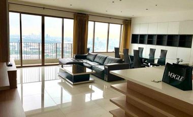Wohnung zur Miete mit 3 Zimmer in Khlong Toei, Bangkok