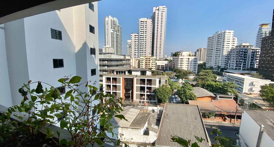 Wohnung zur Miete mit 3 Zimmer in Watthana, Bangkok