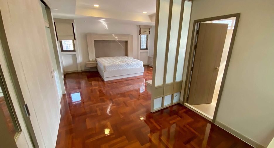 Wohnung zur Miete mit 3 Zimmer in Watthana, Bangkok