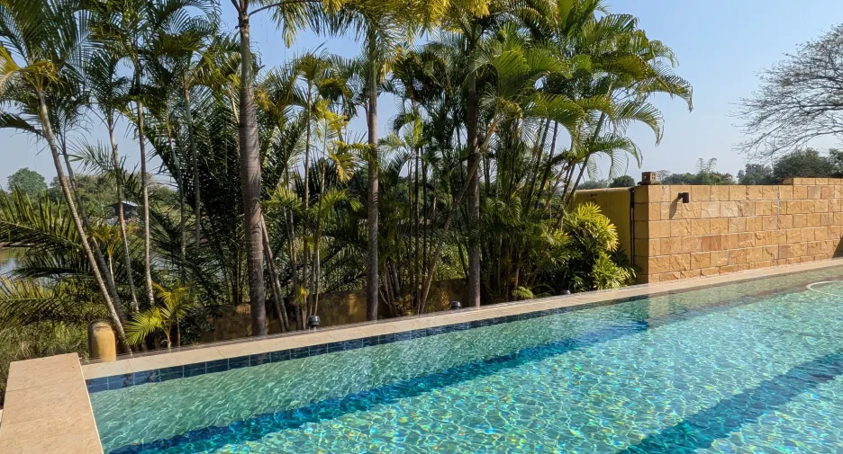 For rent 4 bedrooms villa in Tha Bo, Nong Khai