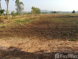 出售 土地 在 Tap Khlo, Phichit