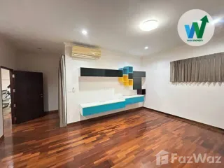 For sale 4 bedrooms house in Hat Yai, Songkhla
