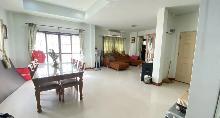 For sale 3 bedrooms house in Mueang Khon Kaen, Khon Kaen