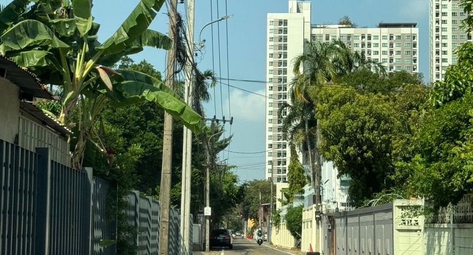 Grundstück zum Kauf in Khlong Toei, Bangkok