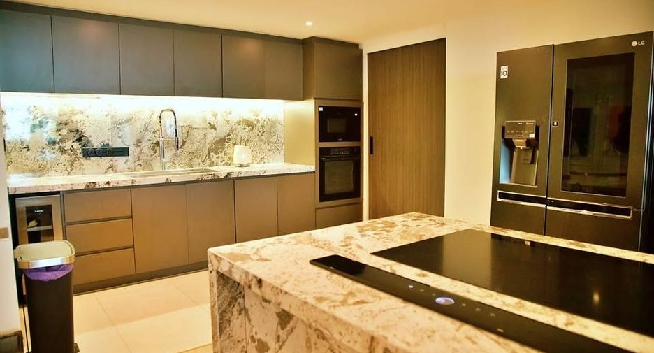 À vendre 4 chambres condo à Watthana, Bangkok