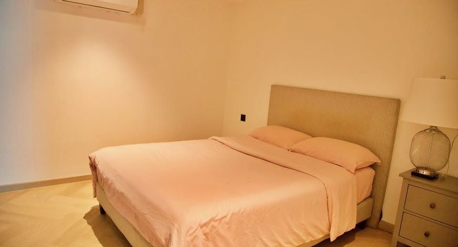 À vendre 4 chambres condo à Watthana, Bangkok
