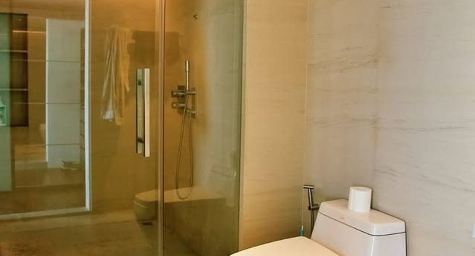 À vendre 4 chambres condo à Watthana, Bangkok
