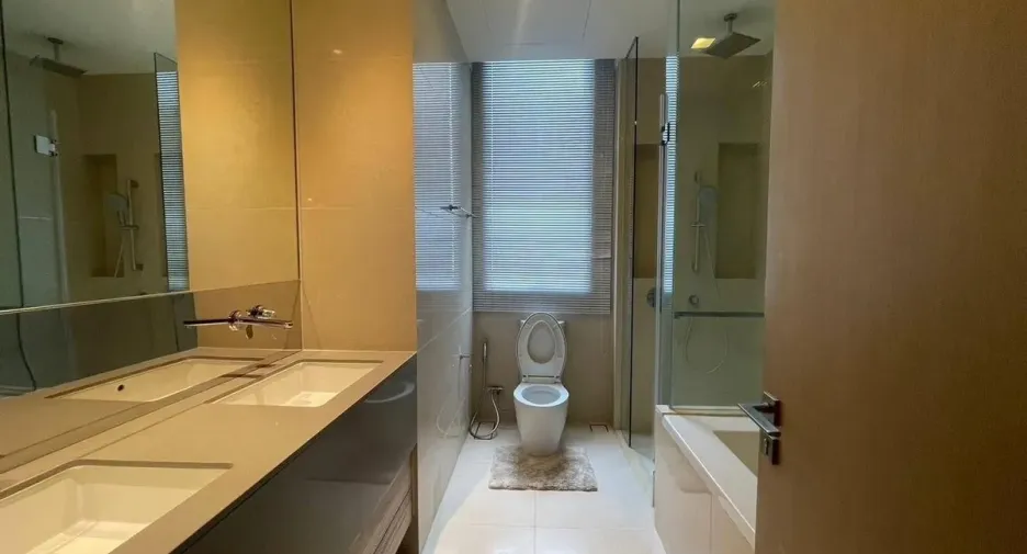 Продажа 2 спальни кондо в Щаттхана, Бангкок