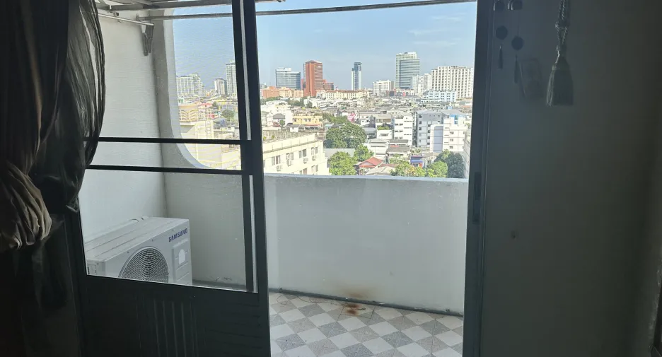 For sale 2 bedrooms condo in Din Daeng, Bangkok