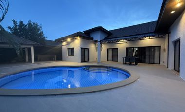 Haus zum Kauf mit 4 Zimmer in East Pattaya, Pattaya