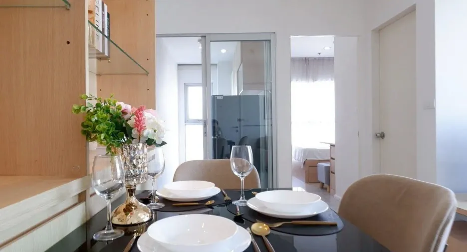 Condo en venta de 2 habitaciones en Khlong Toei, Bangkok