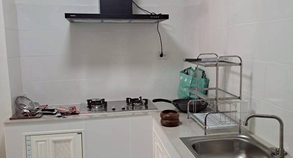 Casa en alquiler de 3 habitaciones en Phasi Charoen, Bangkok