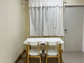 Casa adosada en alquiler de 4 habitaciones en Mueang Samut Prakan, Samut Prakan