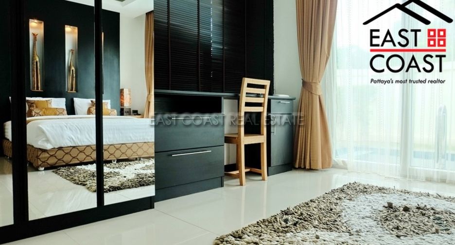 For sale 4 bedrooms house in East Pattaya, Pattaya