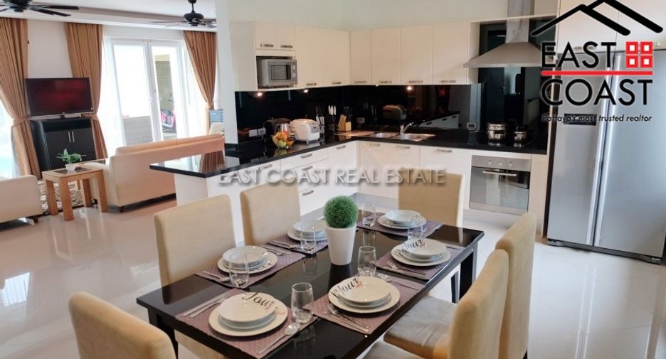 For sale 4 bedrooms house in East Pattaya, Pattaya