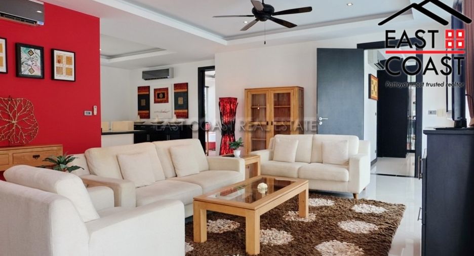 For sale 4 bedrooms house in East Pattaya, Pattaya