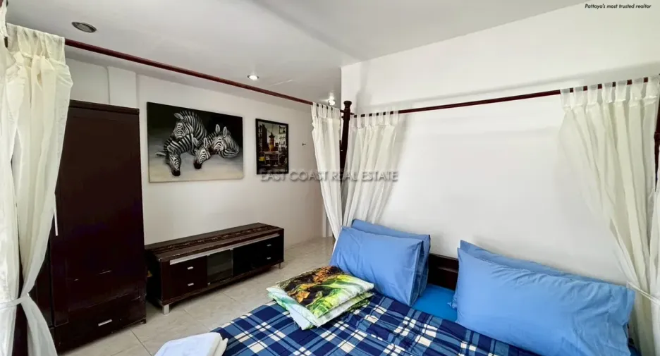 For rent and for sale 5 bedrooms house in Bang Lamung, Chonburi