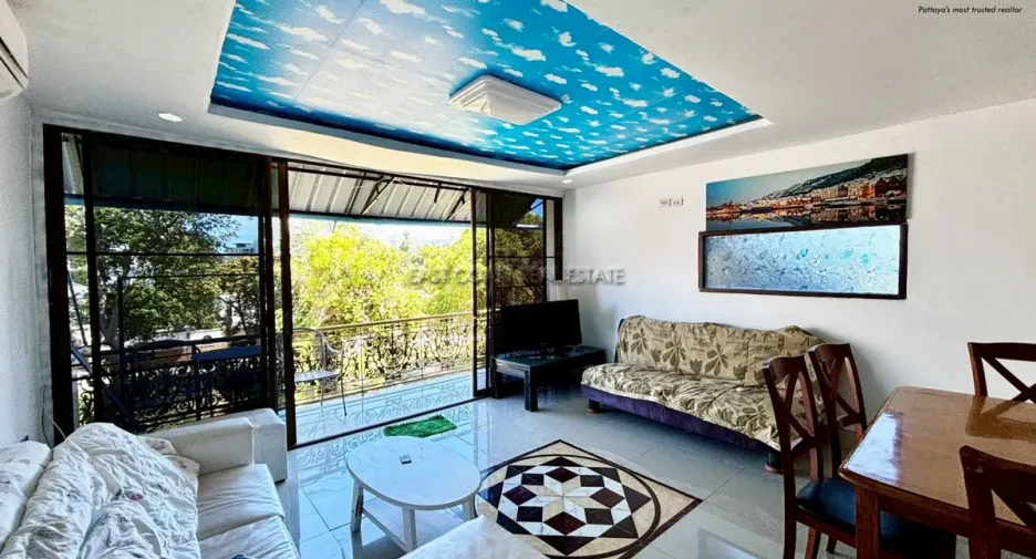 For rent and for sale 5 bedrooms house in Bang Lamung, Chonburi