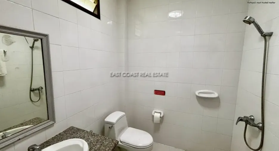 For rent and for sale 5 bedrooms house in Bang Lamung, Chonburi