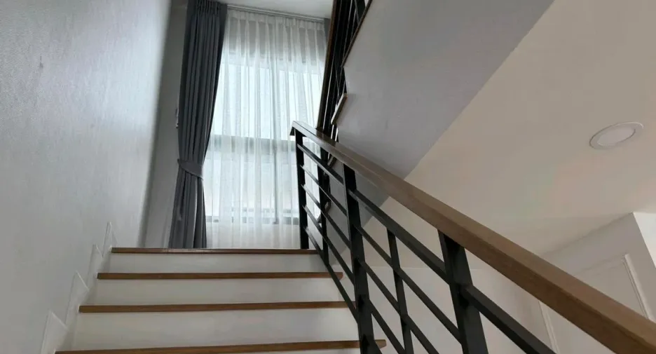 For rent 4 bedrooms house in Don Mueang, Bangkok