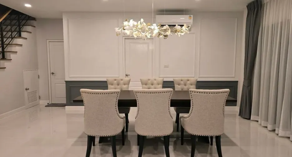 For rent 4 bedrooms house in Don Mueang, Bangkok