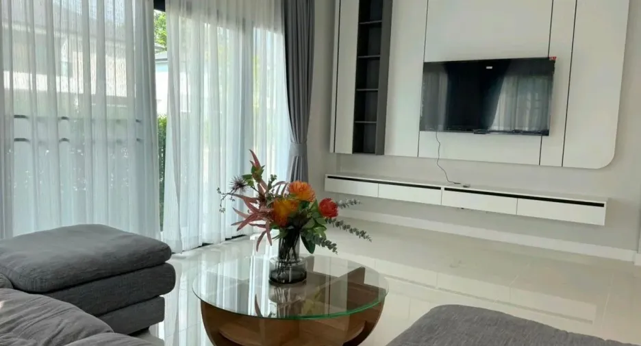 For rent 4 bedrooms house in Don Mueang, Bangkok