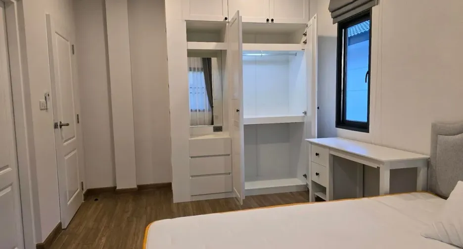 For rent 4 bedrooms house in Don Mueang, Bangkok
