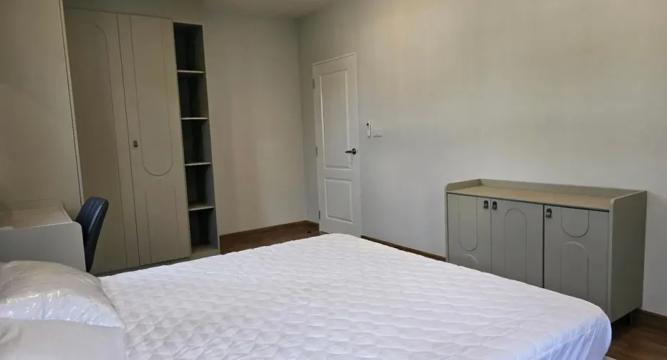 For rent 4 bedrooms house in Don Mueang, Bangkok