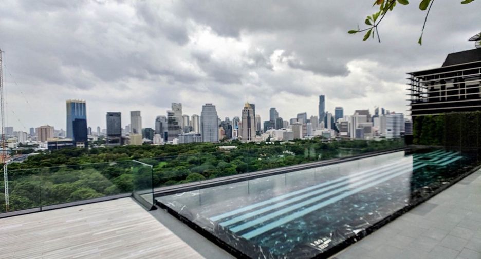 Wohnung zur Miete und zum Kauf mit 1 Zimmer in Pathum Wan, Bangkok