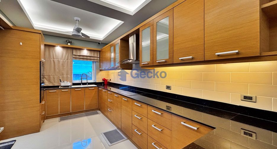 For rent 2 bedrooms house in East Pattaya, Pattaya