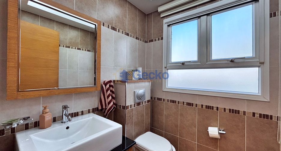 For rent 2 bedrooms house in East Pattaya, Pattaya
