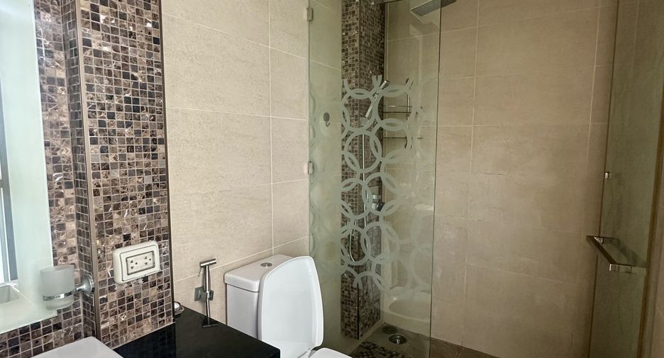 À louer 1 chambre condo à Pratumnak, Pattaya