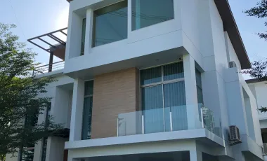 For sale 4 bedrooms house in Bang Khun Thian, Bangkok