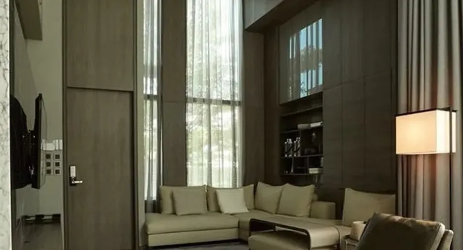 For sale 4 bedrooms house in Bang Khun Thian, Bangkok