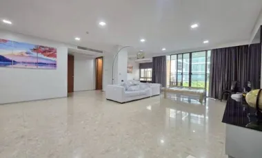 For sale 3 bedrooms condo in Khlong Toei, Bangkok