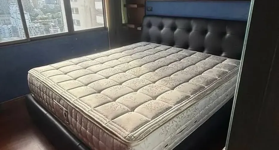 Wohnung zur Miete mit 2 Zimmer in Khlong Toei, Bangkok