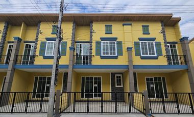 For sale 4 bedrooms townhouse in Mueang Samut Prakan, Samut Prakan