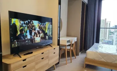 Wohnung zur Miete mit Studio in Huai Khwang, Bangkok
