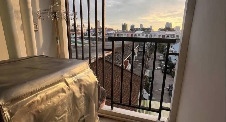 For sale 1 bed condo in Huai Khwang, Bangkok